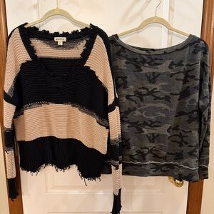 SET! Wild Poets + Sundry XS Set of 2 Like New Sweater/Sweatshirt
